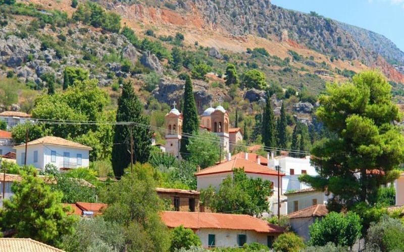 Готель Xenonas Chrisso Delphi Екстер'єр фото